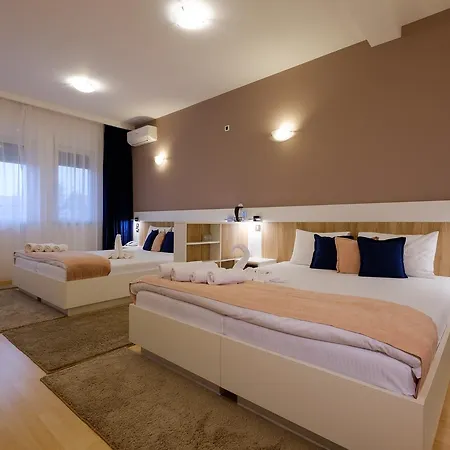 Hotel Airport Garni 3*