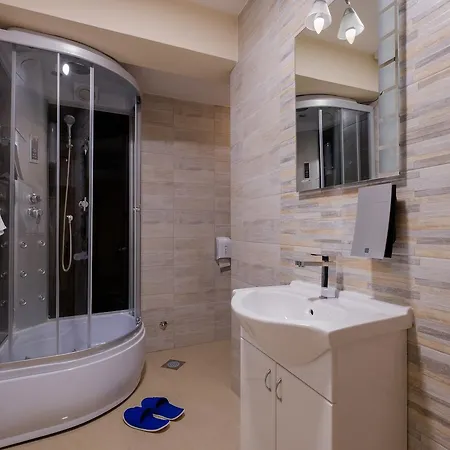 Ξενοδοχείο Airport Garni 3*