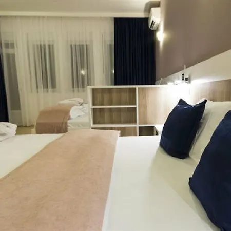 Airport Garni 3*