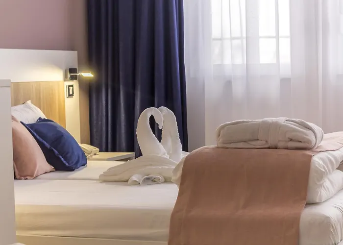 Hotel Airport Garni 3*