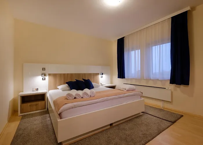 Hotel Airport Garni 3*